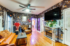 15 Mi to NYC Pet-Friendly Newark Apt